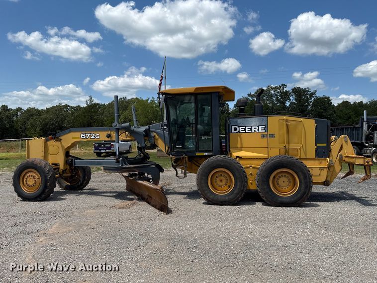 image for item ET6447 2010 John Deere 672G motor grader
