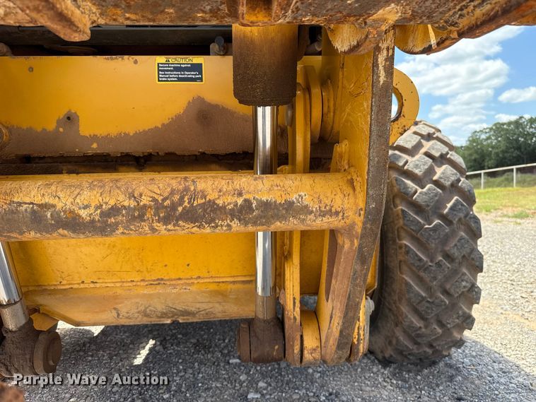 image for item ET6447 2010 John Deere 672G motor grader