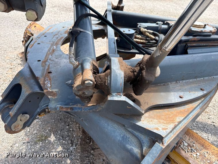 image for item ET6447 2010 John Deere 672G motor grader