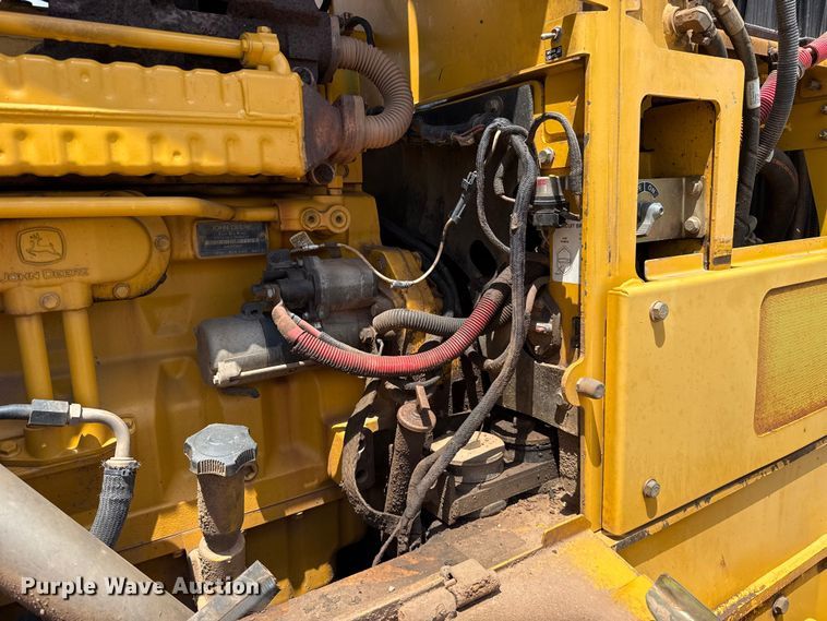 image for item ET6447 2010 John Deere 672G motor grader
