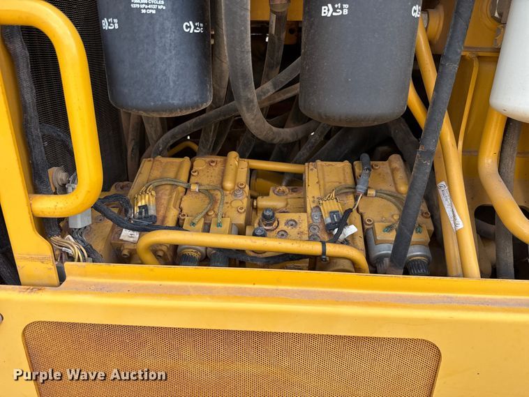 image for item ET6447 2010 John Deere 672G motor grader