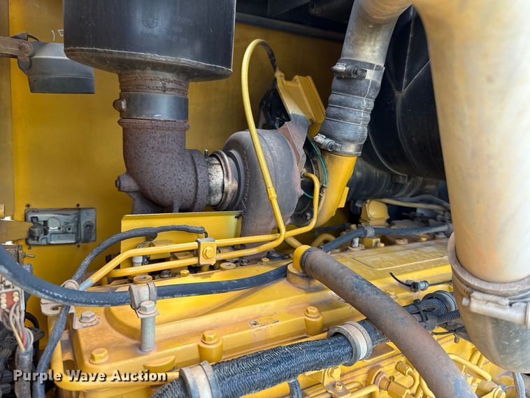 image for item ET6447 2010 John Deere 672G motor grader