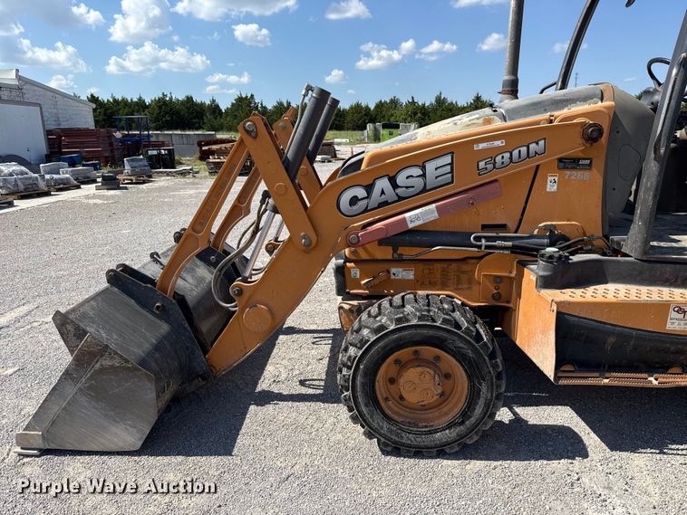 image for item ET6448 2013 Case 580N backhoe