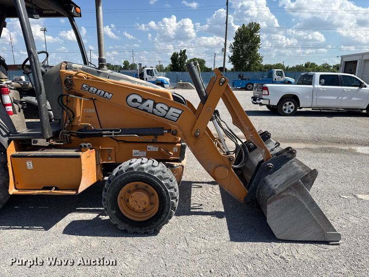 image for item ET6448 2013 Case 580N backhoe