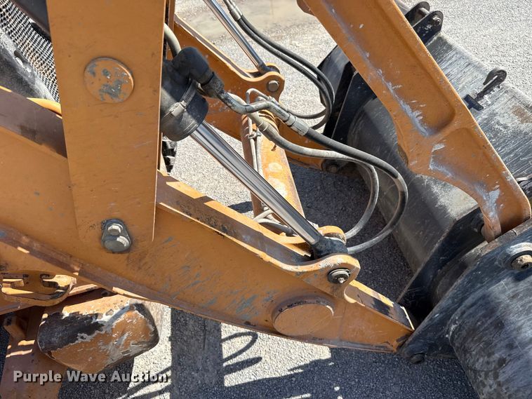 image for item ET6448 2013 Case 580N backhoe