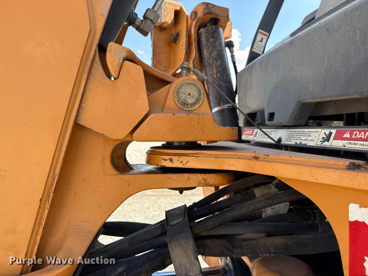 image for item ET6448 2013 Case 580N backhoe