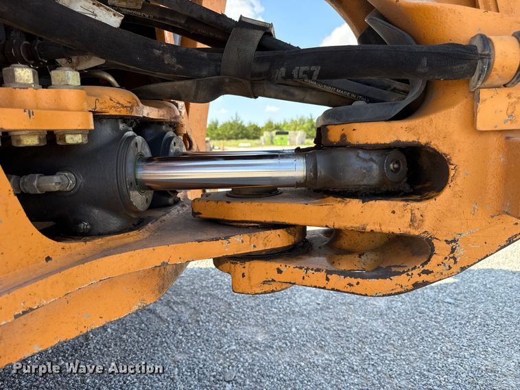 image for item ET6448 2013 Case 580N backhoe