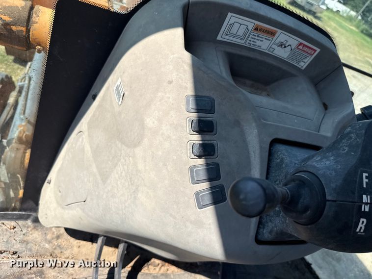 image for item ET6451 2013 Case 580N backhoe