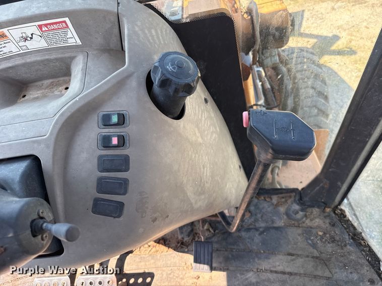 image for item ET6451 2013 Case 580N backhoe