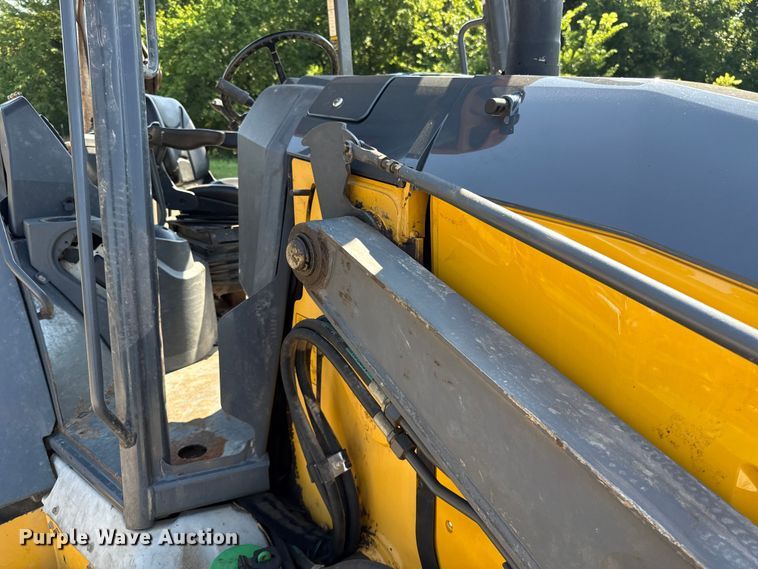 image for item ET6453 2018 John Deere 310SL backhoe