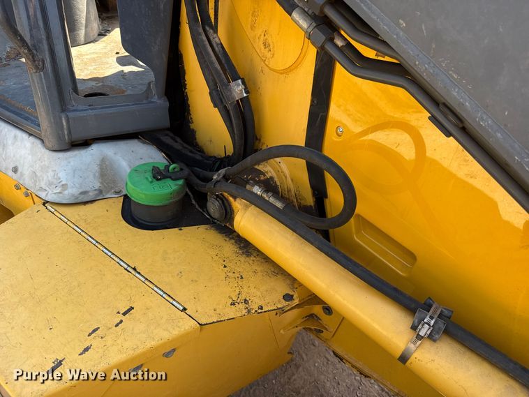 image for item ET6453 2018 John Deere 310SL backhoe
