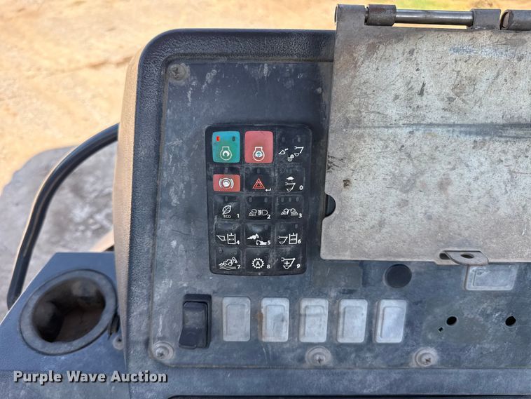image for item ET6453 2018 John Deere 310SL backhoe
