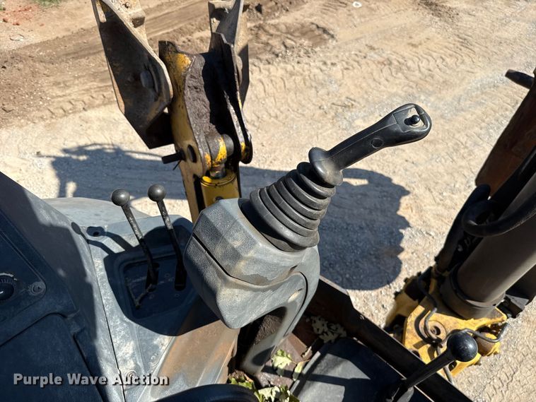 image for item ET6453 2018 John Deere 310SL backhoe