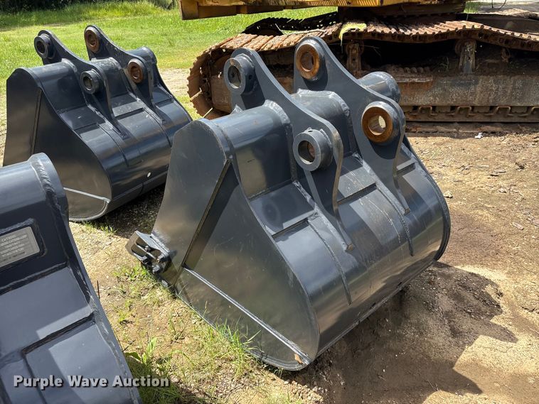 image for item EU0670 Smartcharm SCGB200-CAT320D-42GP excavator bucket