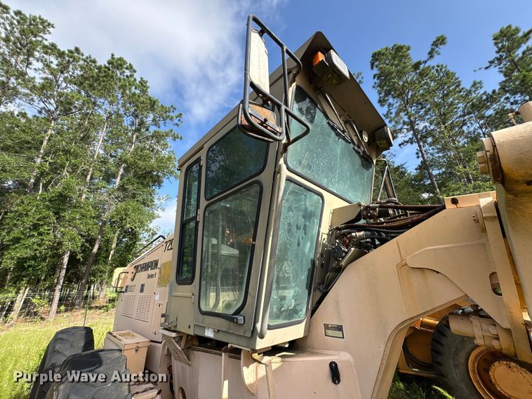 image for item EU0682 1999 Champion 720A motor grader