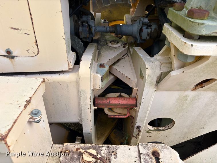 image for item EU0682 1999 Champion 720A motor grader
