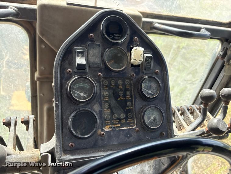 image for item EU0682 1999 Champion 720A motor grader