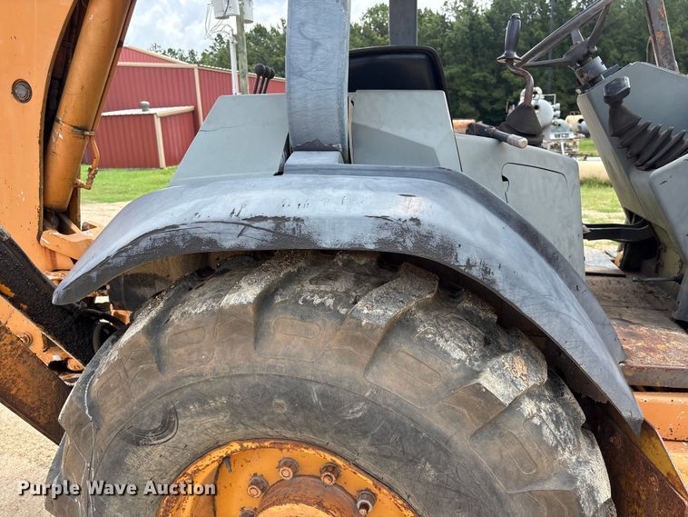 image for item EU0683 1996 Case 580L backhoe