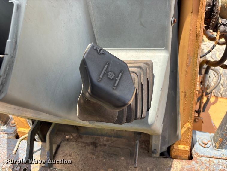 image for item EU0683 1996 Case 580L backhoe
