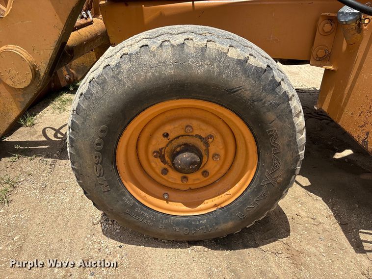 image for item EU0683 1996 Case 580L backhoe