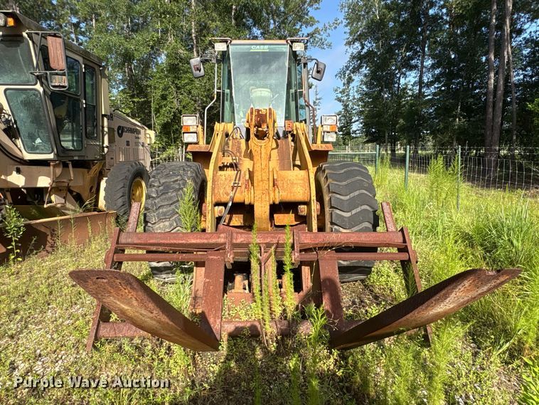 image for item EU0684 2000 Case 621C wheel loader
