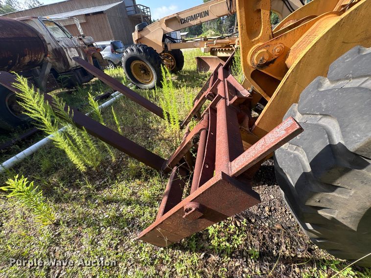image for item EU0684 2000 Case 621C wheel loader