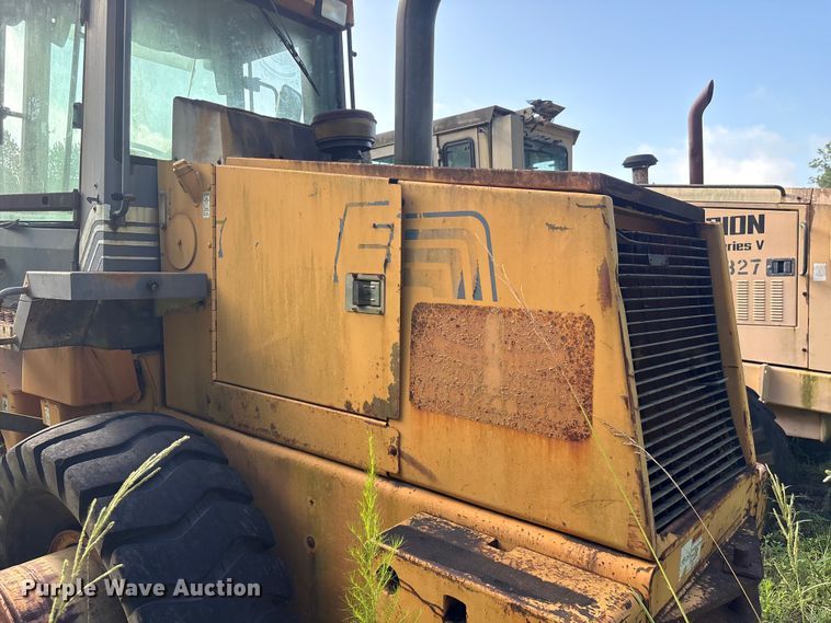 image for item EU0684 2000 Case 621C wheel loader