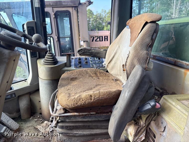 image for item EU0684 2000 Case 621C wheel loader