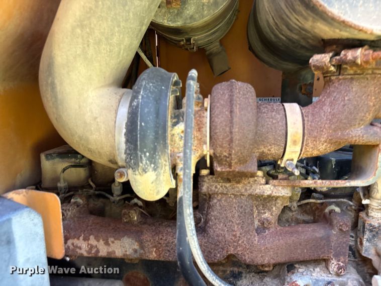 image for item EU0684 2000 Case 621C wheel loader