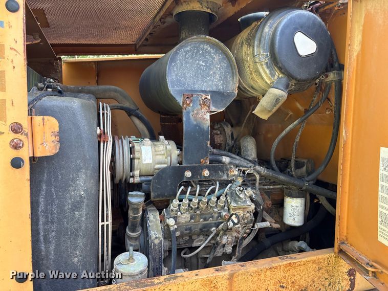image for item EU0684 2000 Case 621C wheel loader