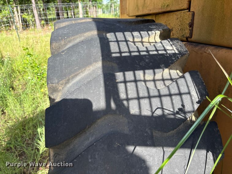 image for item EU0684 2000 Case 621C wheel loader