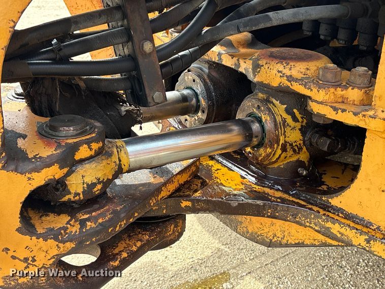 image for item EU0687 1997 Case 580L Series 2 backhoe
