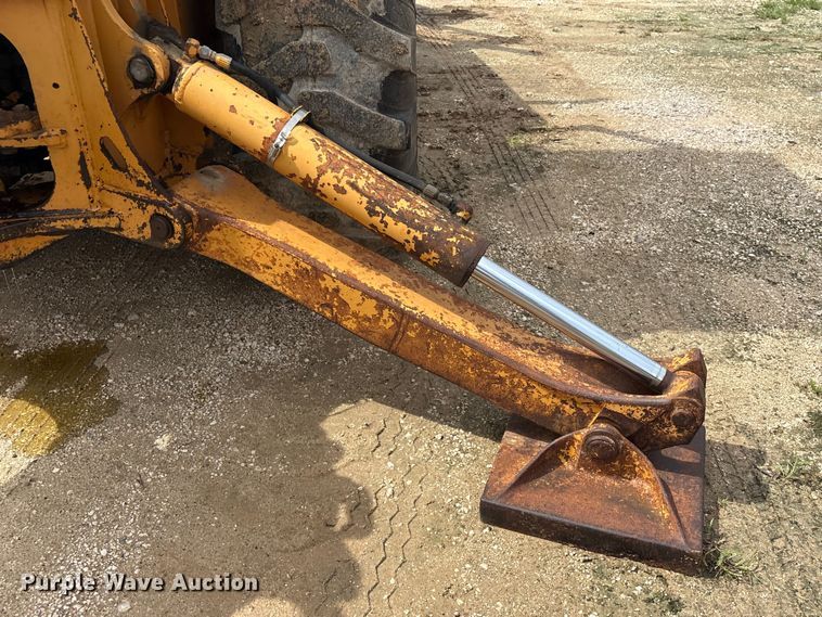 image for item EU0687 1997 Case 580L Series 2 backhoe