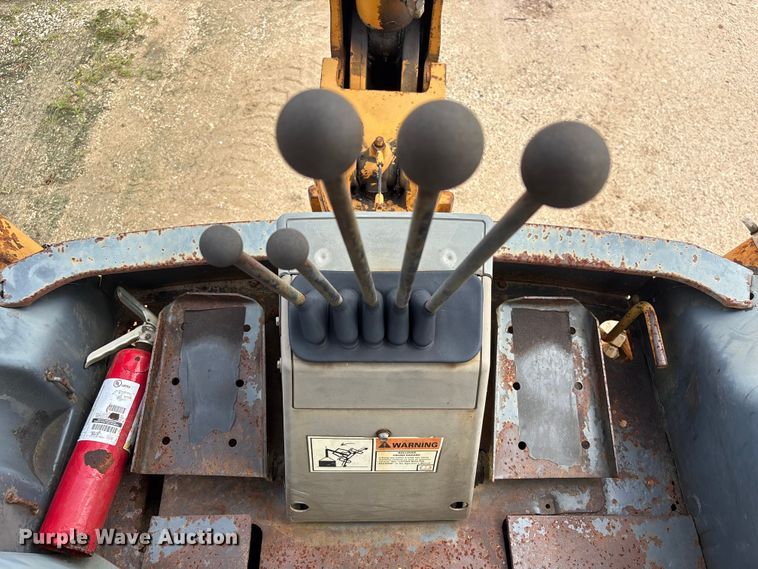 image for item EU0687 1997 Case 580L Series 2 backhoe