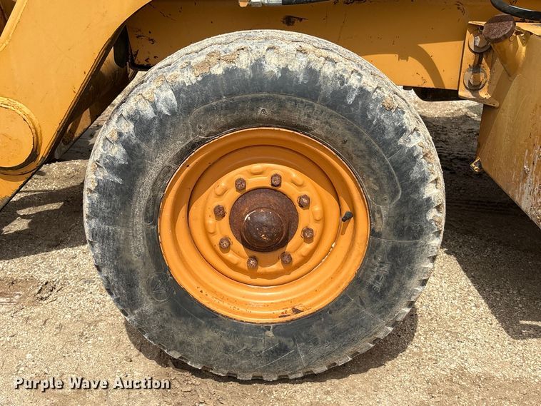image for item EU0687 1997 Case 580L Series 2 backhoe