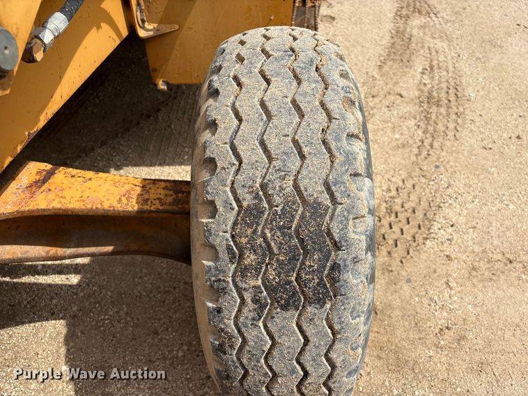 image for item EU0687 1997 Case 580L Series 2 backhoe