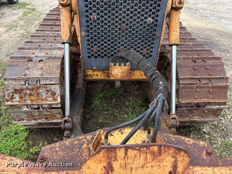 image for item EU0690 1998 Case 550G dozer