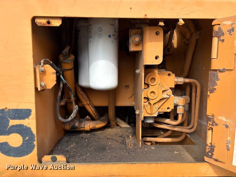 image for item EU0690 1998 Case 550G dozer
