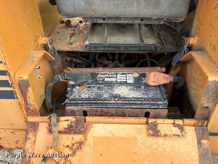 image for item EU0690 1998 Case 550G dozer