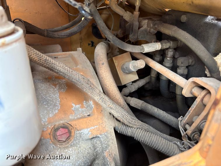 image for item EU0690 1998 Case 550G dozer
