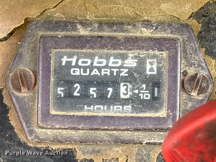image for item EU0690 1998 Case 550G dozer