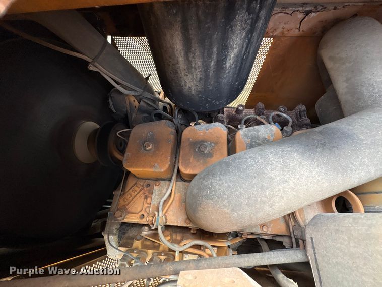 image for item EU0690 1998 Case 550G dozer