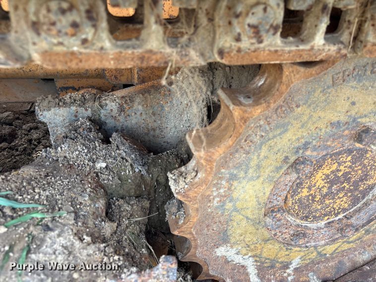 image for item EU0690 1998 Case 550G dozer
