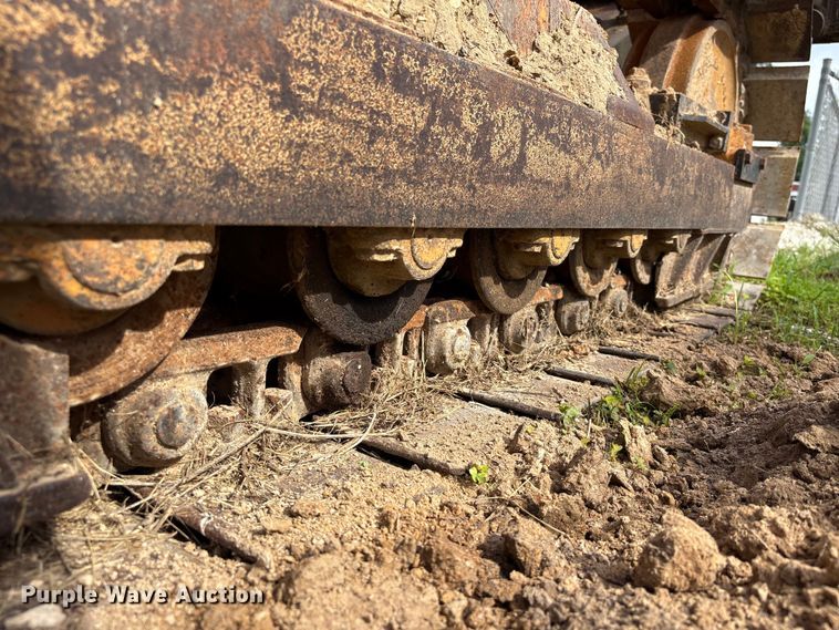 image for item EU0690 1998 Case 550G dozer