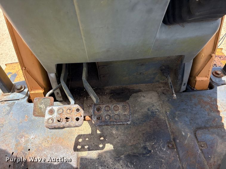 image for item EU0691 1998 Case 580L Series 2 backhoe