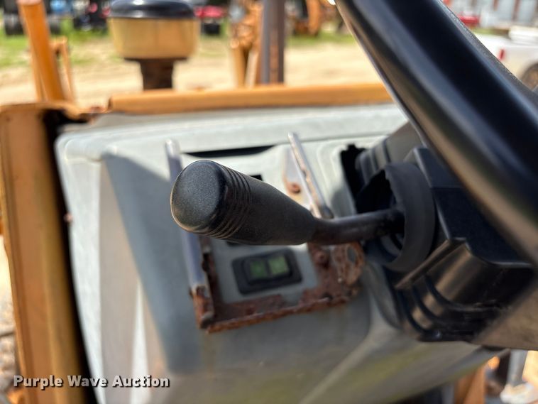 image for item EU0691 1998 Case 580L Series 2 backhoe