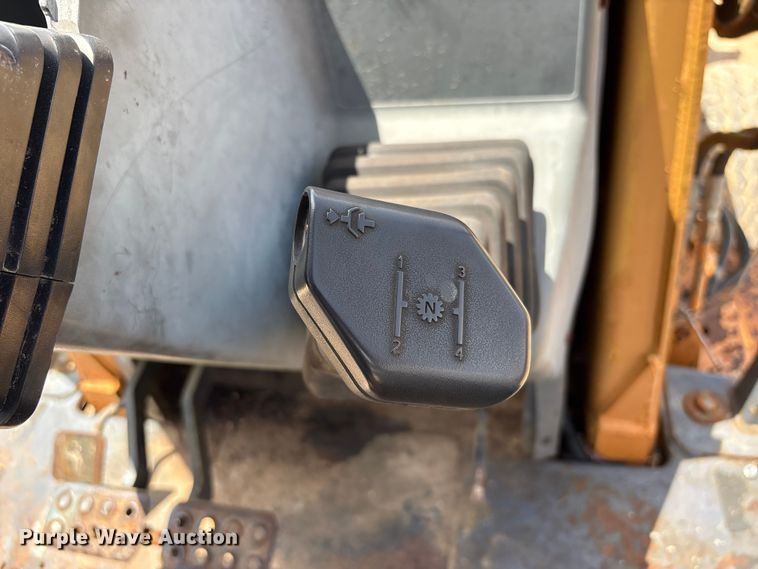 image for item EU0691 1998 Case 580L Series 2 backhoe