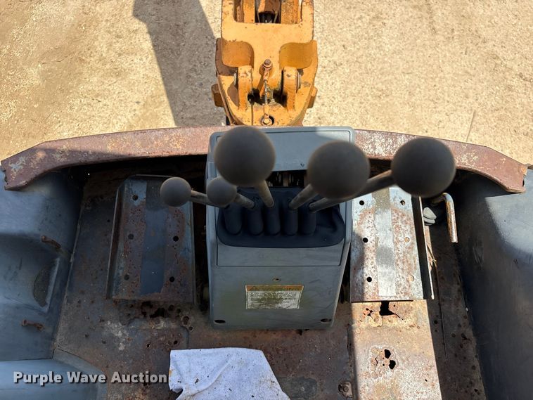 image for item EU0691 1998 Case 580L Series 2 backhoe