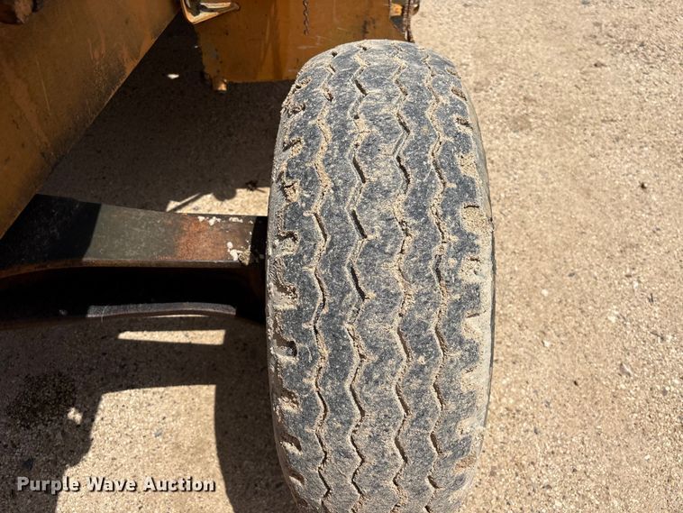 image for item EU0691 1998 Case 580L Series 2 backhoe