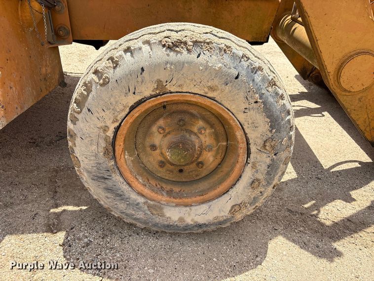 image for item EU0691 1998 Case 580L Series 2 backhoe